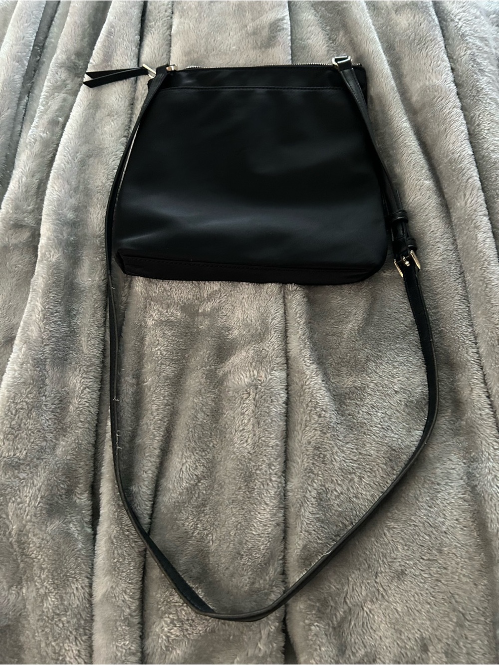 Kate Spade New York Black Nylon Crossbody with Heart Lining - Picture 5 of 5